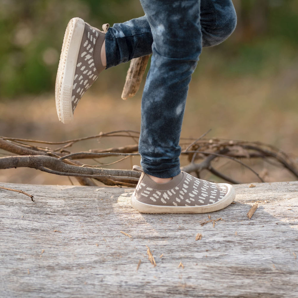JAN & JUL Slip-on Knit Shoes, Machine Washable and Lightweight Sneakers for Toddler Boys and Girls
